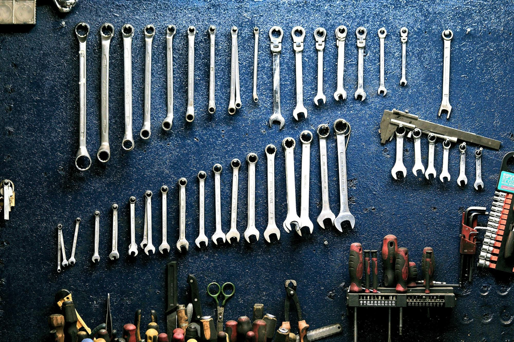 Herramientas y Recursos que Comúnmente Uso para Desarrollar Software